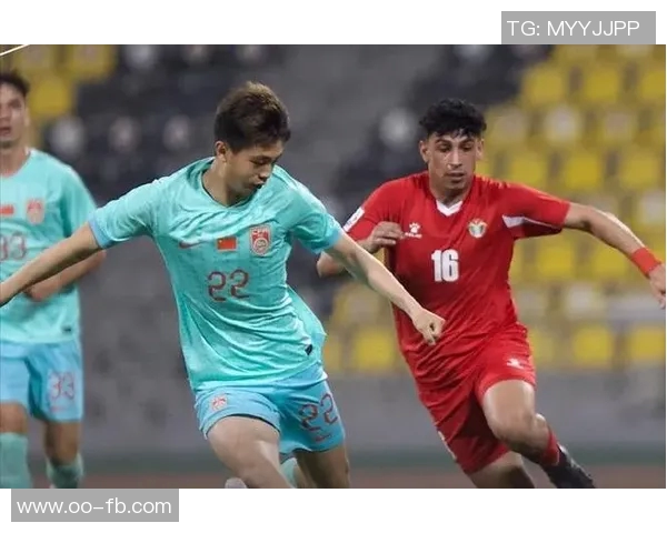 约旦门将挥拳庆祝却愣在原地目睹皮球意外入网的瞬间 约旦门将挥拳庆祝却愣在原地目睹皮球意外入网的瞬间